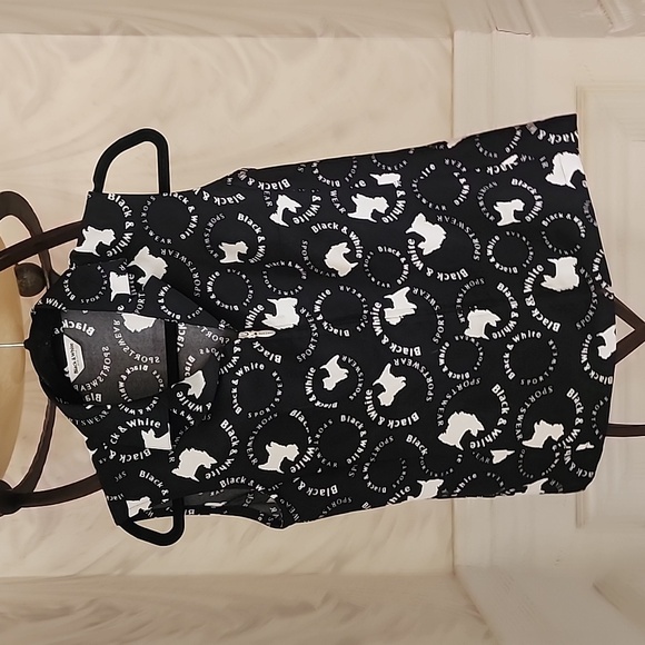 Black and white top size medium - Picture 3 of 3